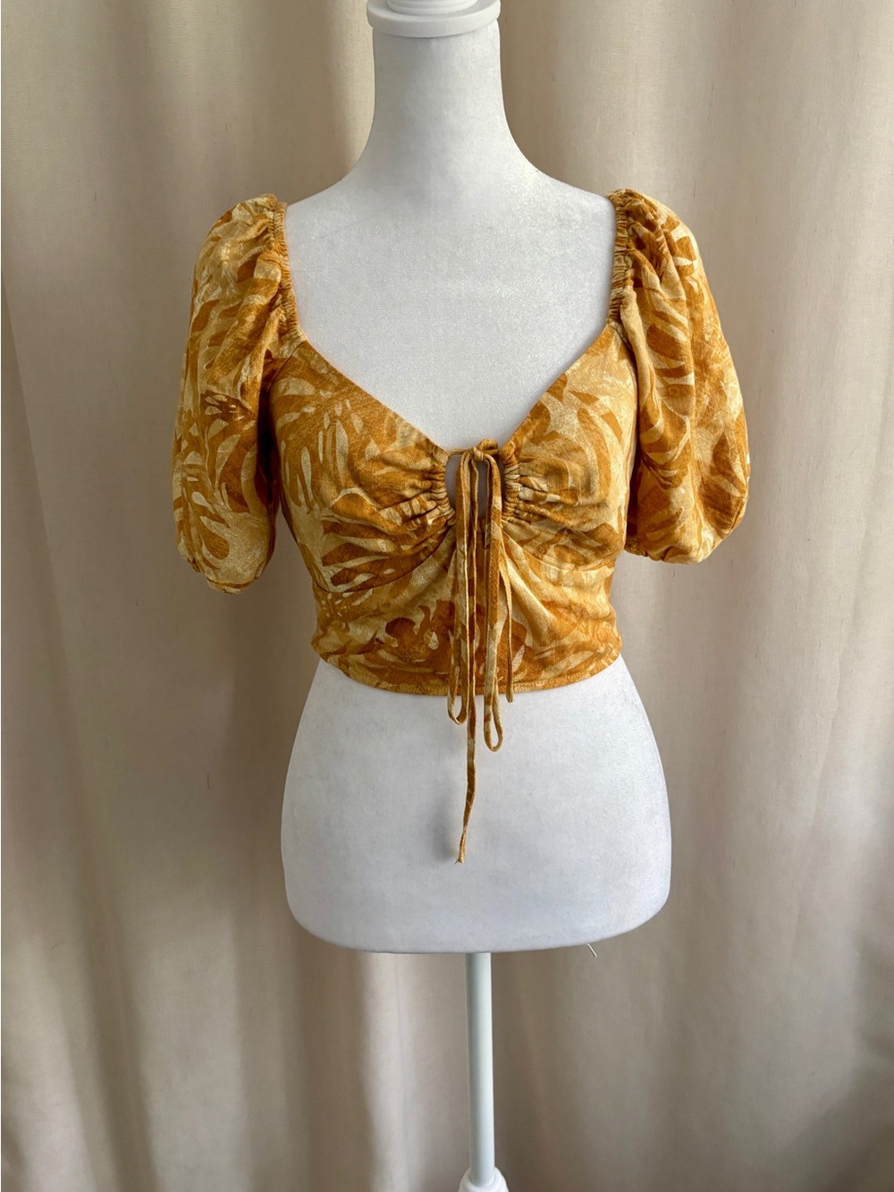 La Lavoa Floral Cropped Shirt — Size S